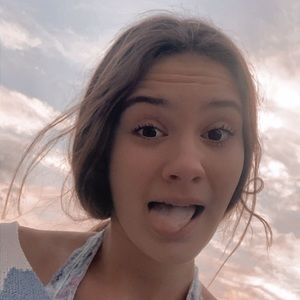 Meet your Posher, Izzy